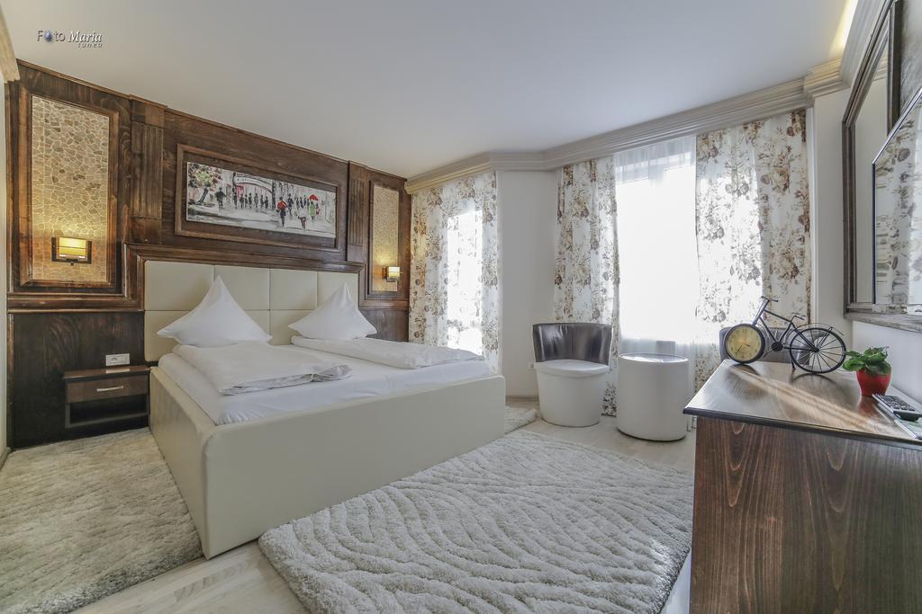 Hotel Golden Spirit Băile Herculane Cameră foto