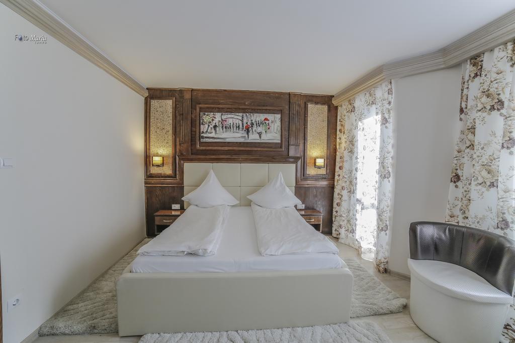 Hotel Golden Spirit Băile Herculane Cameră foto