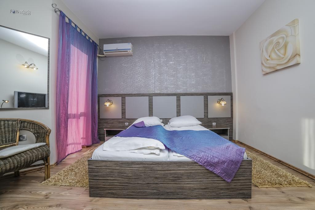 Hotel Golden Spirit Băile Herculane Cameră foto
