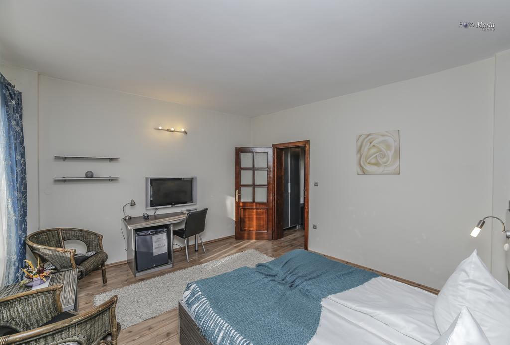 Hotel Golden Spirit Băile Herculane Cameră foto