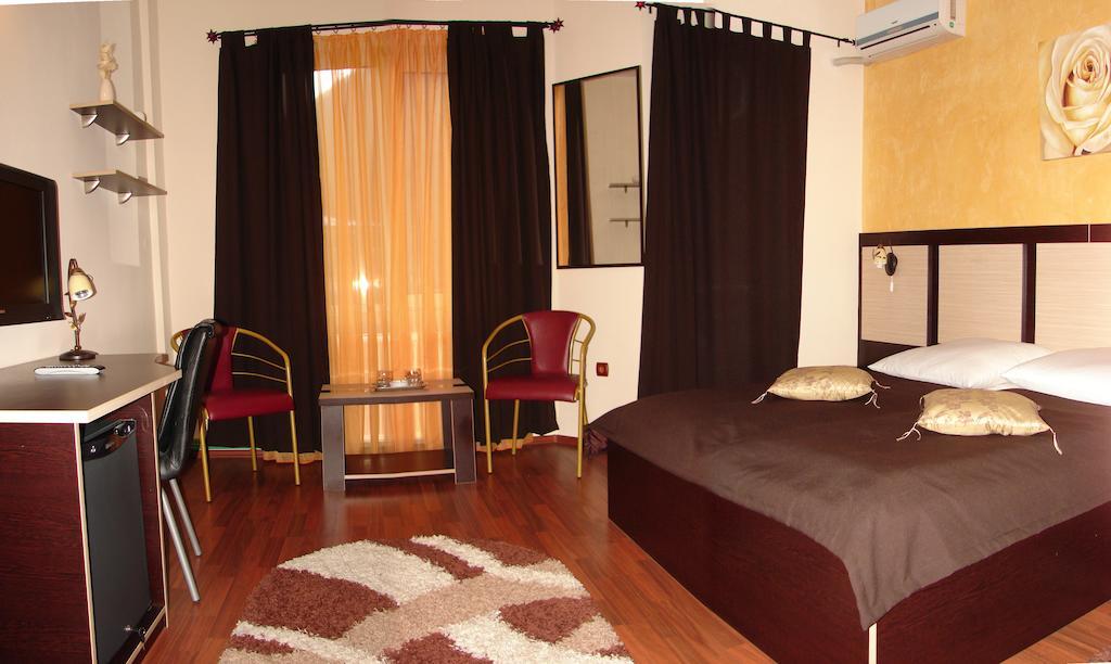 Hotel Golden Spirit Băile Herculane Cameră foto